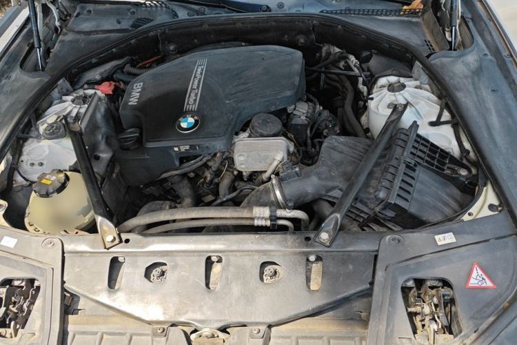 Used BMW 5 Series 2014 520Li Elegant Model Engine Bay