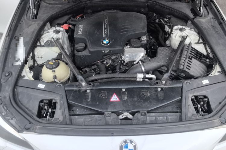 Used BMW 5 Series 2014 525Li Luxury Design Package Engine Bay