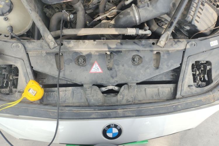 Used BMW 5 Series 2014 520Li Elegant Model Engine Bay