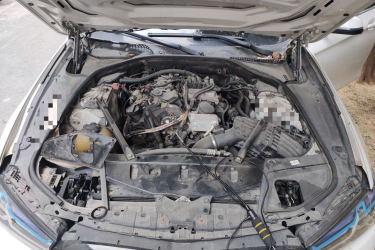Used BMW 5 Series 2014 520Li Elegant Model Engine Bay