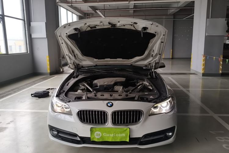 Used BMW 5 Series 2014 520Li Elegant Model Engine Bay