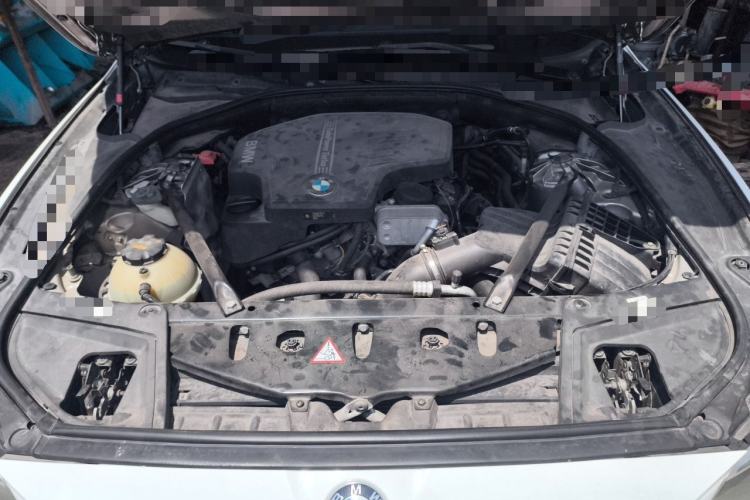 Used BMW 5 Series 2014 525Li Luxury Design Package Engine Bay