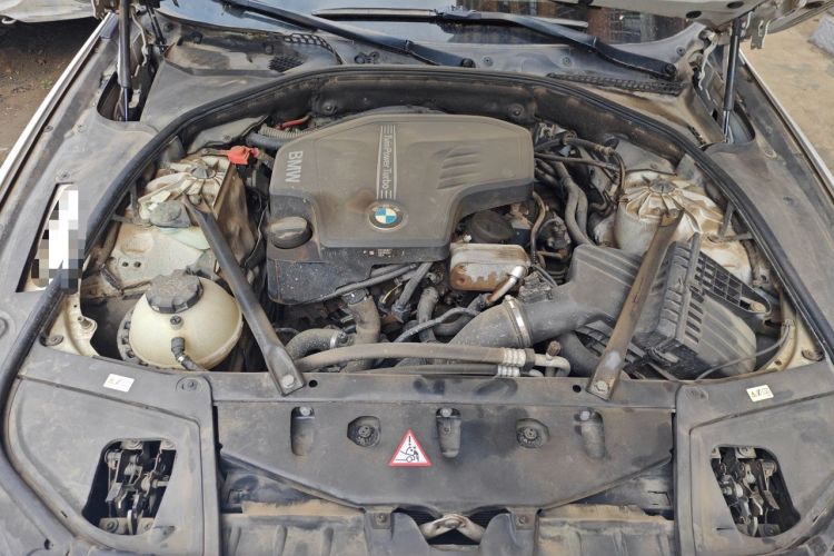Used BMW 5 Series 2014 525Li Luxury Design Package Engine Bay