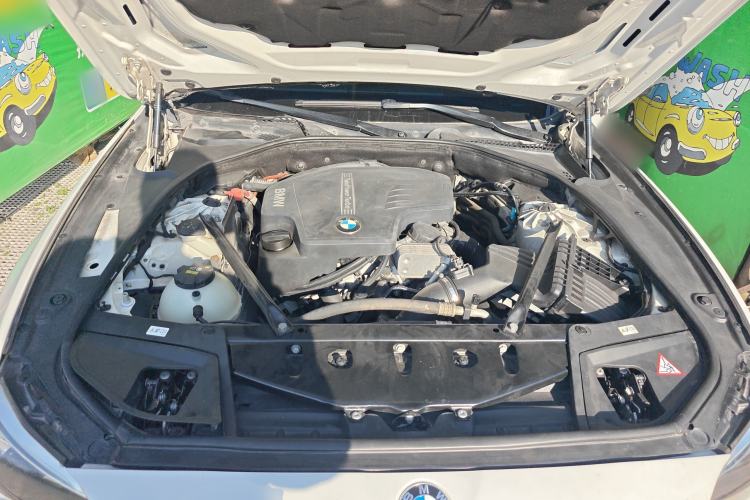 Used BMW 5 Series 2014 520i Touring Edition Engine Bay