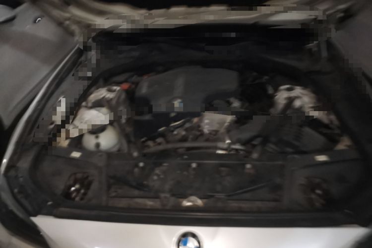 Used BMW 5 Series 2014 525Li Leading Model Engine Bay