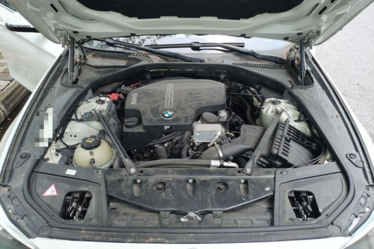 Used BMW 5 Series 2014 525Li Luxury Design Package Engine Bay