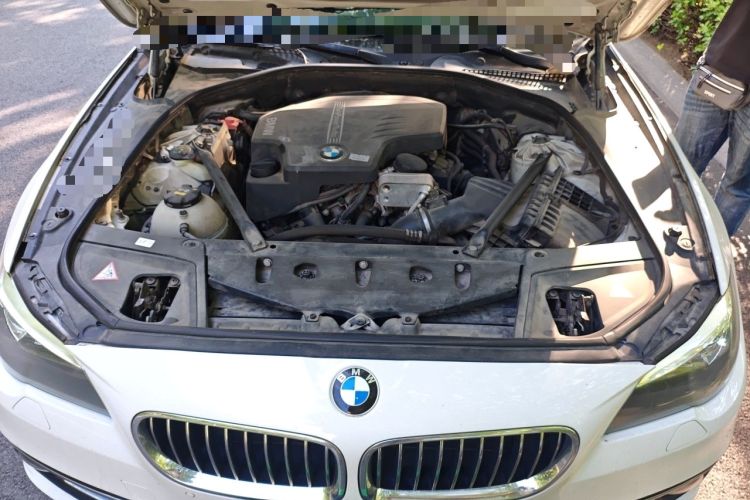 Used BMW 5 Series 2014 520i Elegant Edition Engine Bay