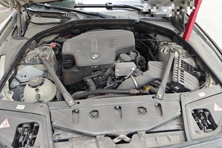 Used BMW 5 Series 2014 525Li Luxury Design Package Engine Bay