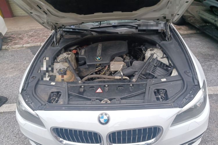 Used BMW 5 Series 2014 525Li Luxury Design Package Engine Bay