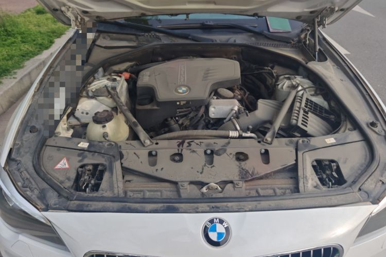Used BMW 5 Series 2014 528Li Leading Model Engine Bay