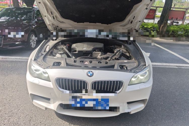 Used BMW 5 Series 2014 525Li Leading Model Engine Bay