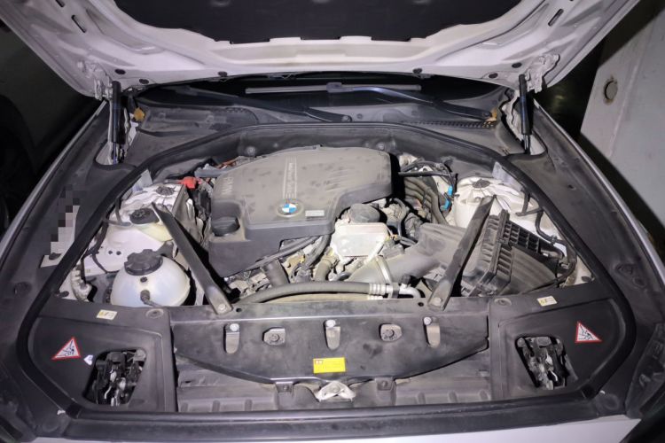 Used BMW 5 Series 2014 520i Elegant Edition Engine Bay