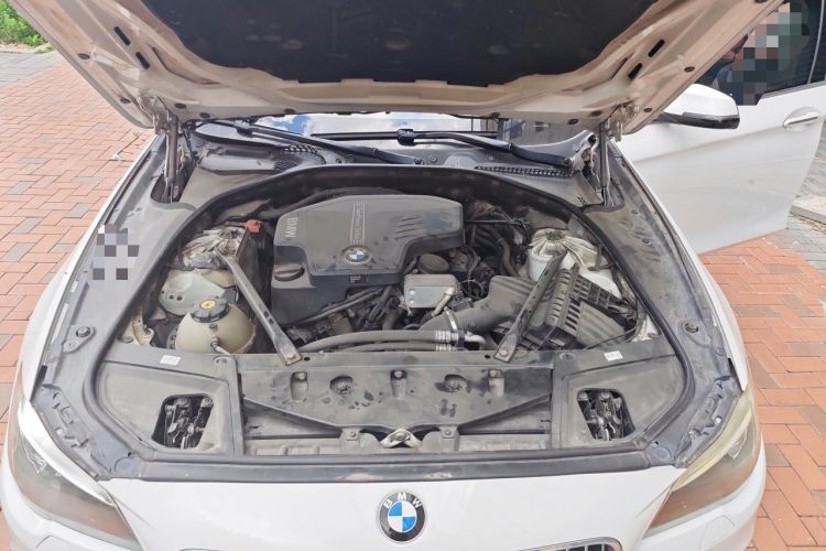 Used BMW 5 Series 2014 525Li Luxury Design Package Engine Bay