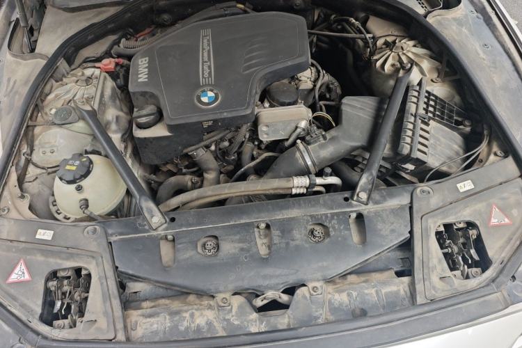 Used BMW 5 Series 2014 525Li Luxury Design Package Engine Bay