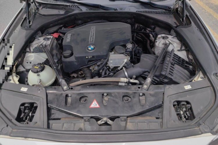 Used BMW 5 Series 2014 525Li Luxury Design Package Engine Bay