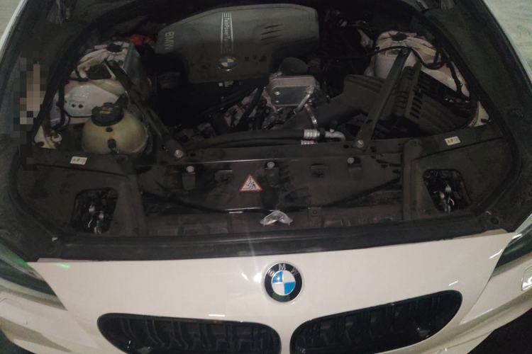 Used BMW 5 Series 2014 528Li Leading Model Engine Bay