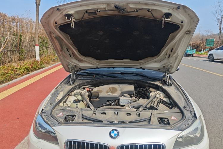 Used BMW 5 Series 2014 520i Elegant Edition Engine Bay