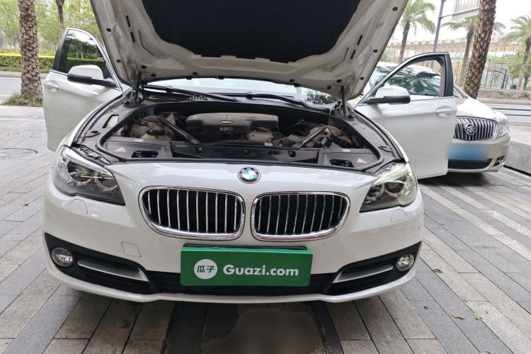 Used BMW 5 Series 2014 520Li Elegant Model Engine Bay