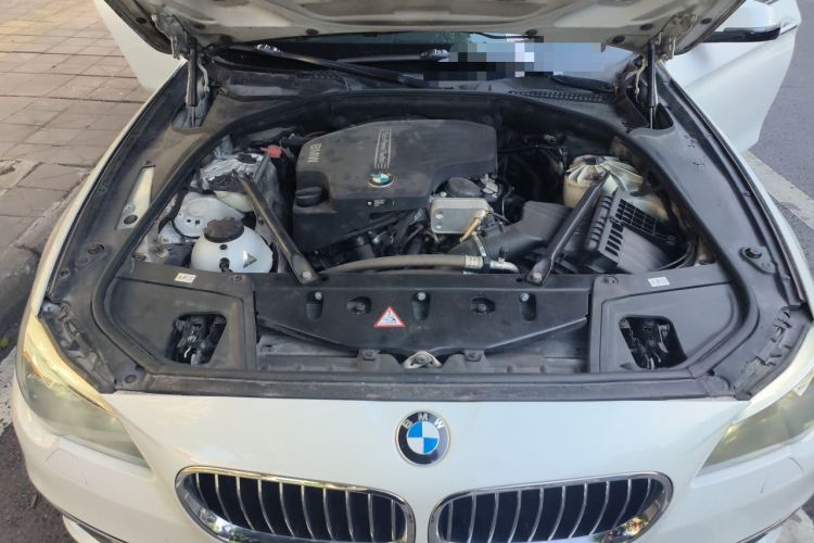 Used BMW 5 Series 2014 525Li Luxury Design Package Engine Bay