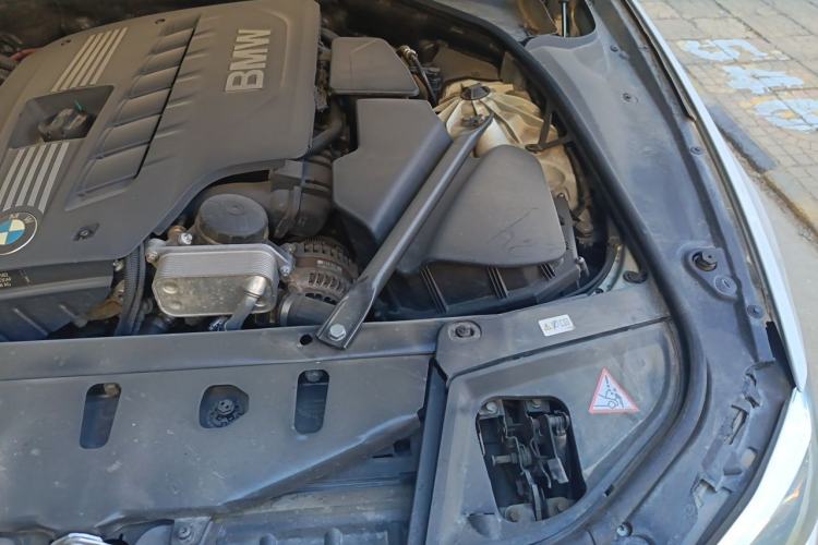 Used BMW 5 Series 2014 530Li Leading Model Engine Bay Left