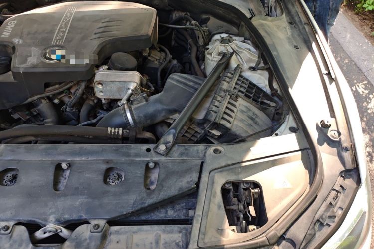 Used BMW 5 Series 2014 520i Elegant Edition Engine Bay Left
