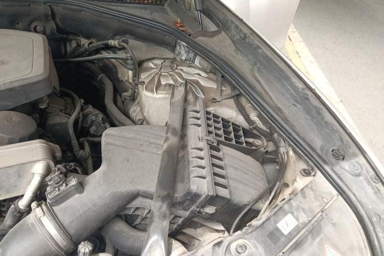 Used BMW 5 Series 2014 525Li Luxury Design Package Engine Bay Left