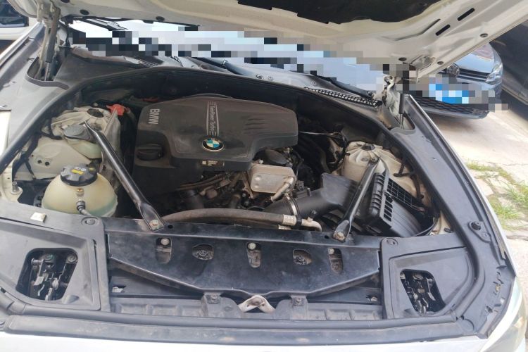 Used BMW 5 Series 2014 525Li Luxury Design Package Engine Bay Left