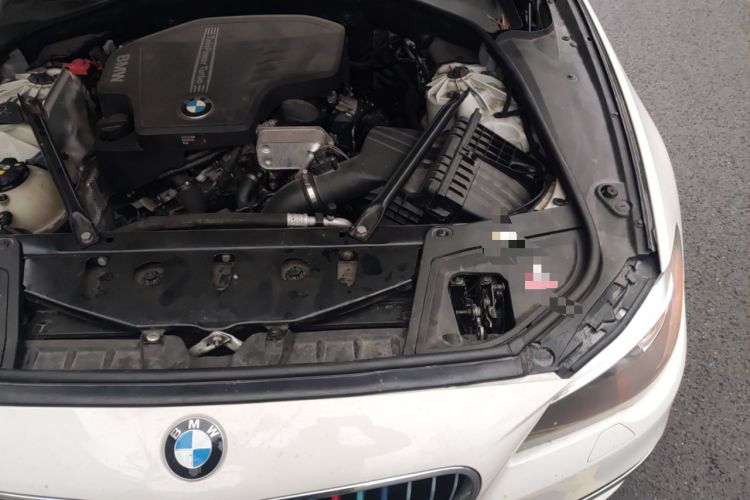 Used BMW 5 Series 2014 525Li Leading Model Engine Bay Left