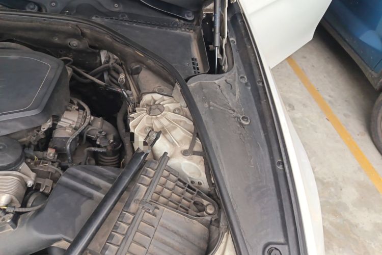 Used BMW 5 Series 2014 525Li Luxury Design Package Engine Bay Left