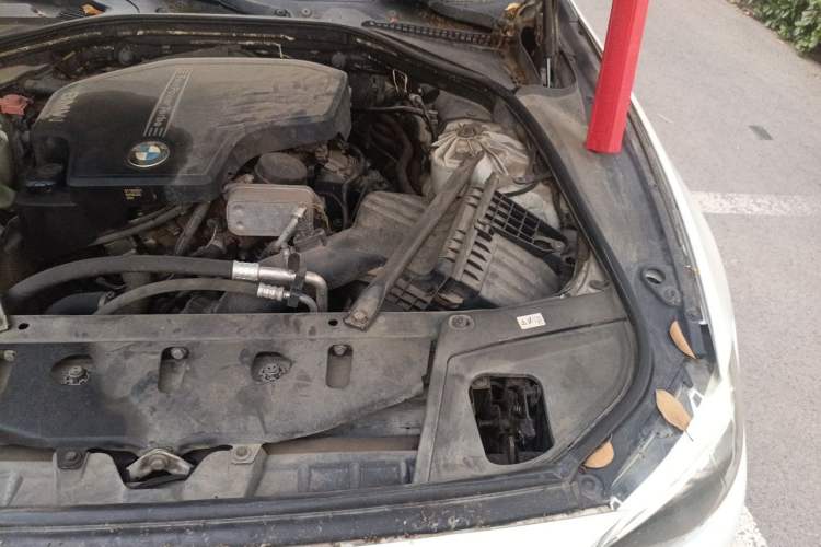 Used BMW 5 Series 2014 528Li Leading Model Engine Bay Left