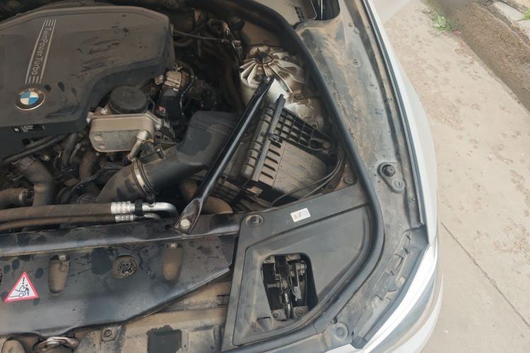 Used BMW 5 Series 2014 525Li Leading Model Engine Bay Left