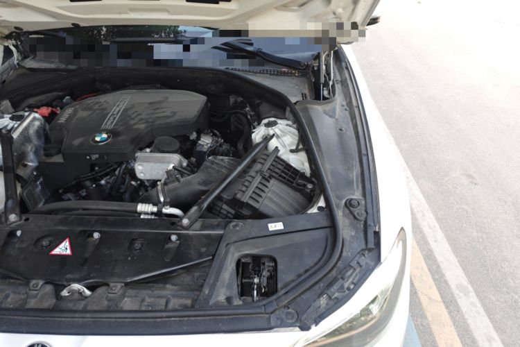 Used BMW 5 Series 2014 525Li Luxury Design Package Engine Bay Left