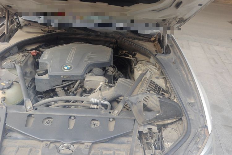 Used BMW 5 Series 2014 525Li Luxury Design Package Engine Bay Left
