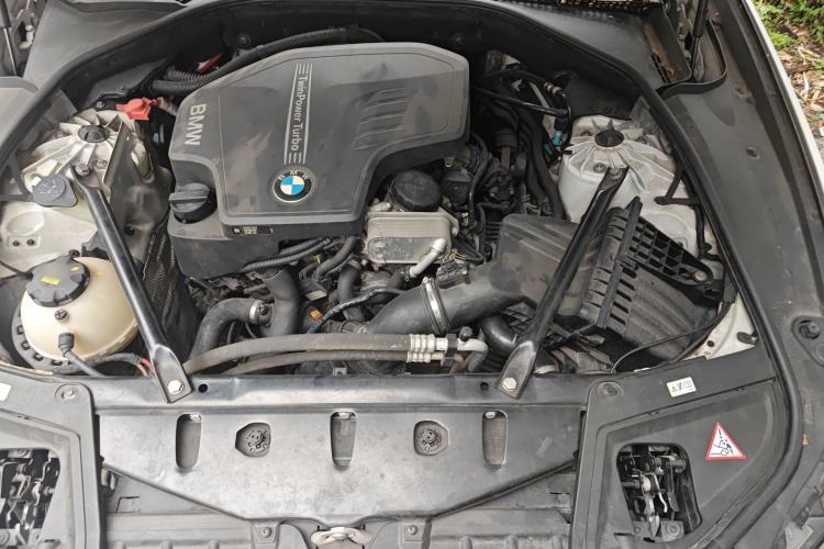 Used BMW 5 Series 2014 520i Elegant Edition Engine Bay