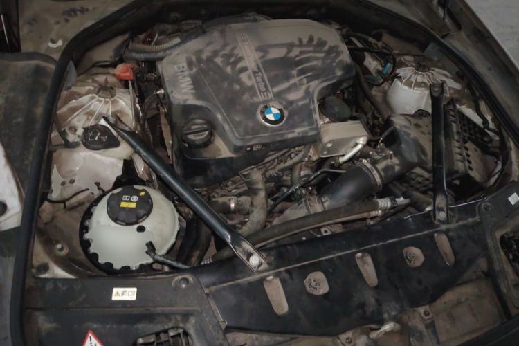 Used BMW 5 Series 2014 520i Elegant Edition Engine Bay