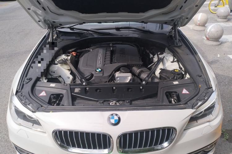 Used BMW 5 Series 2014 535Li Executive Model Style Design Package Engine Bay