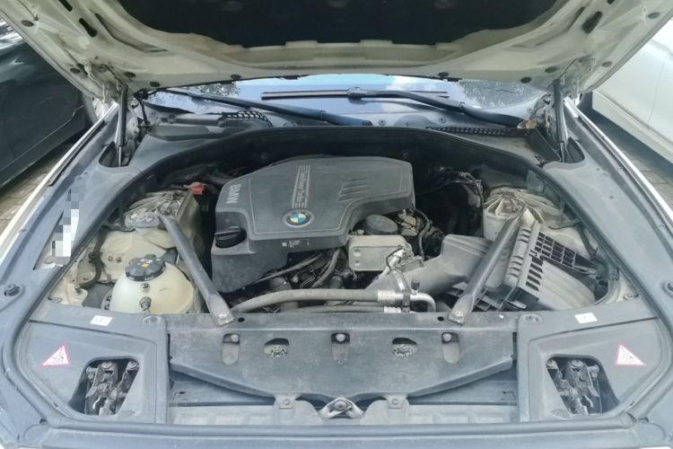 Used BMW 5 Series 2014 525Li Luxury Design Package Engine Bay