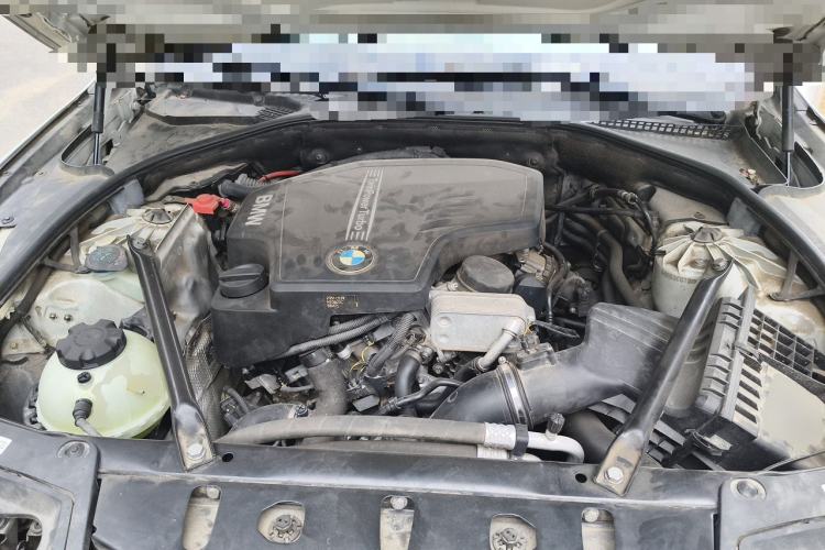 Used BMW 5 Series 2014 525Li Luxury Design Package Engine Bay