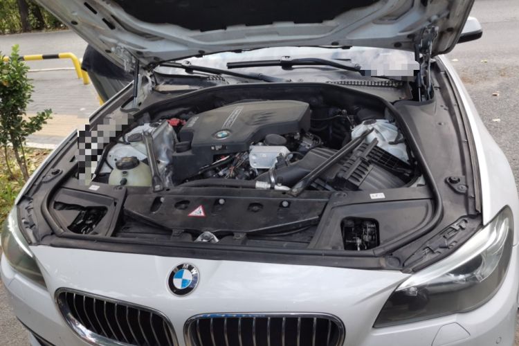 Used BMW 5 Series 2014 525Li Luxury Design Package Engine Bay