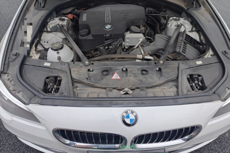 Used BMW 5 Series 2014 525Li Luxury Design Package Engine Bay