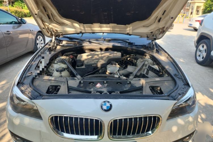 Used BMW 5 Series 2014 520Li Elegant Model Engine Bay