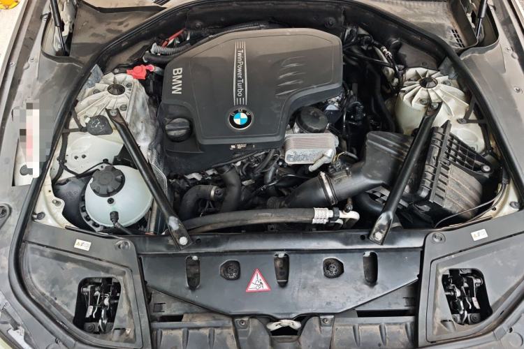 Used BMW 5 Series 2014 525Li Luxury Design Package Engine Bay