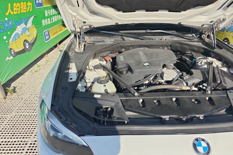 Used BMW 5 Series 2014 520i Touring Edition Engine Bay Right