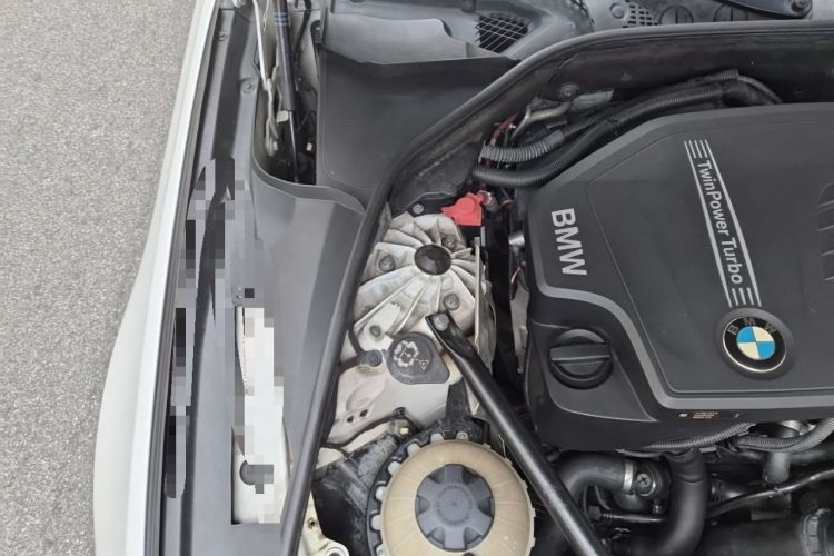 Used BMW 5 Series 2014 520i Touring Edition Engine Bay Right