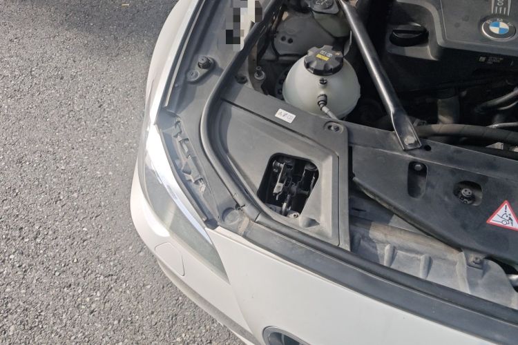 Used BMW 5 Series 2014 525Li Leading Model Engine Bay Right