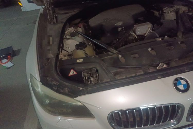 Used BMW 5 Series 2014 528Li Leading Model Engine Bay Right