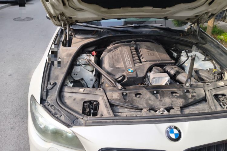 Used BMW 5 Series 2014 535Li Leading Model Engine Bay Right