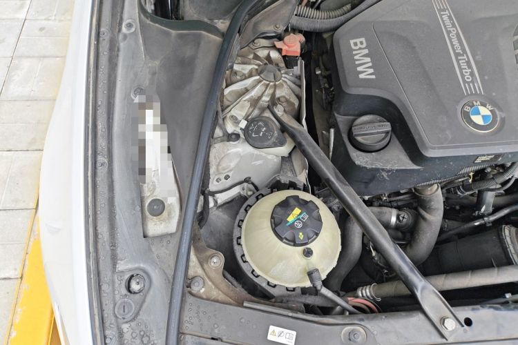 Used BMW 5 Series 2014 528Li xDrive Premium Edition Engine Bay Right