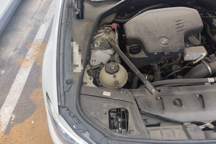 Used BMW 5 Series 2014 525Li Luxury Design Package Engine Bay Right
