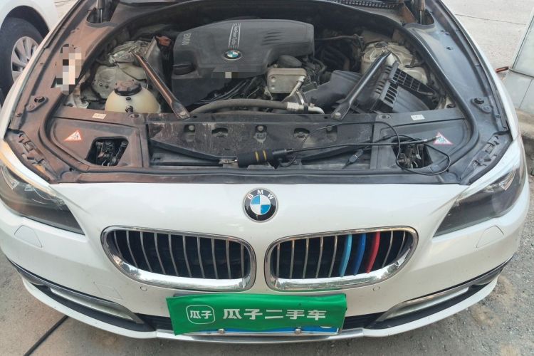 Used BMW 5 Series 2014 520Li Elegant Model Engine Bay